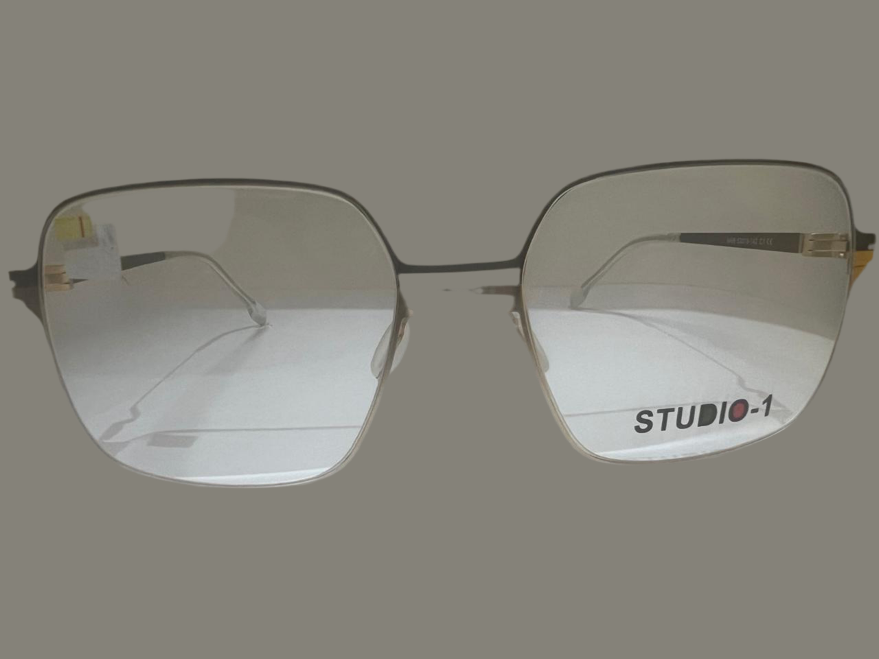 STUDIO-1